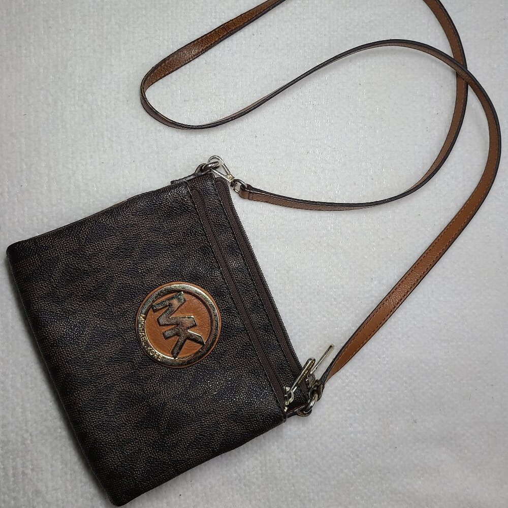 Michael Kors Fulton "Lg" Crossbody Bag in Brown